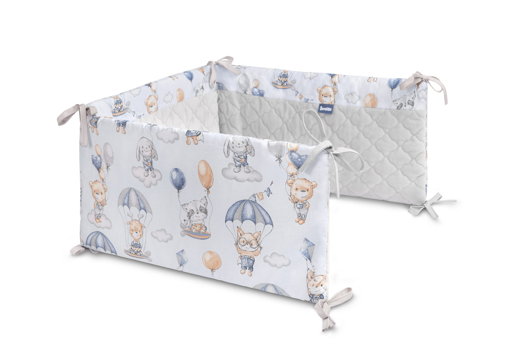 Plush diamonds crib bumper – Flight in clouds